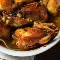 Cailles farcies au foie gras & Cairanne vin rouge AOC