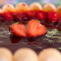 Charlotte aux fraises & Côtes de Gascogne rosé