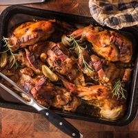 Lapin confit aux herbes & Listrac-Médoc